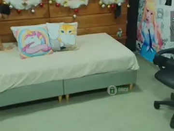 Chaturbate Live Sex Cam of mila_kiitty