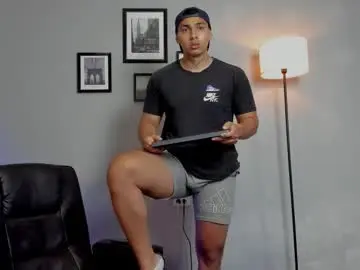 Chaturbate Best live sex cam show of ronnie_canford