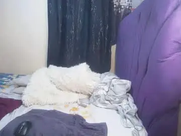 Chaturbate Live Porn of royal_charm