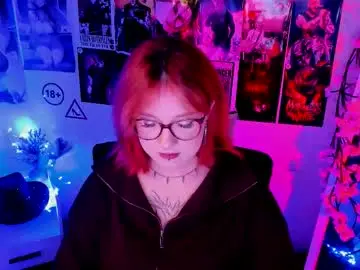 Chaturbate Live Sex Cam of margaret_red