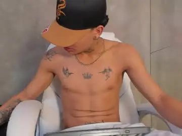 Chaturbate Live Porn of renzo_dogan