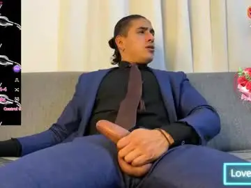 Chaturbate Free Porn Cam of tom_blunt96