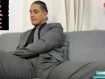 Chaturbate Live Sex Cam of tom_blunt96