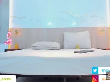 Chaturbate Sex Chat of valirya_devote