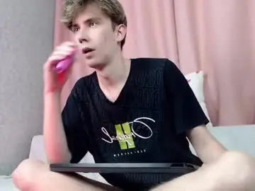 Chaturbate Free Live Porn of harvey_foster