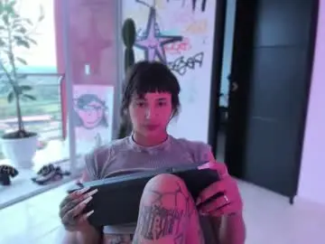 vandalovee from chaturbate