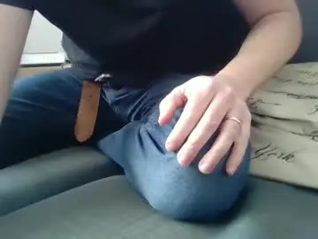 Chaturbate Adult Video Chat of blow_me_13