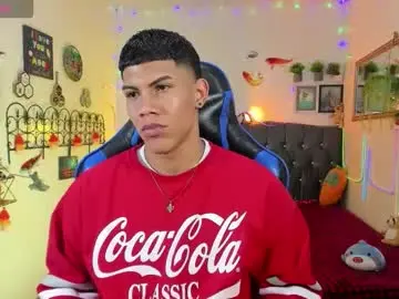 Chaturbate Nude Webcam of damian_latinxxx