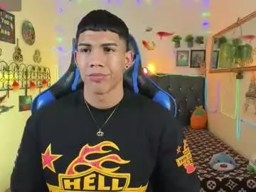 Chaturbate Live Porn of damian_latinxxx