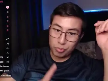 Chaturbate Free Porn Cam of andrewmhilton_