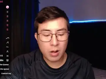 Chaturbate Sex Chat of andrewmhilton_