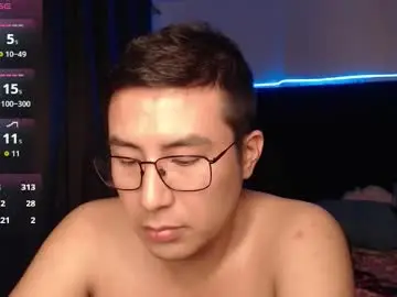 Chaturbate Free Porn Cam of andrewmhilton_