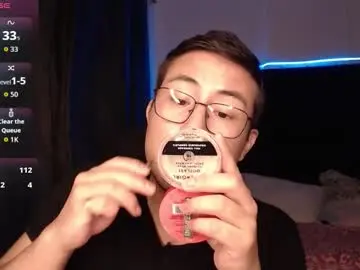 Chaturbate Private Sex Chat of andrewmhilton_