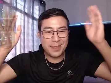 Chaturbate Live Sex Cam of andrewmhilton_