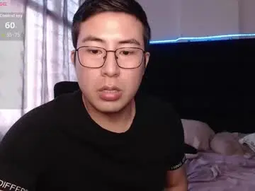 Chaturbate Sex Chat of andrewmhilton_