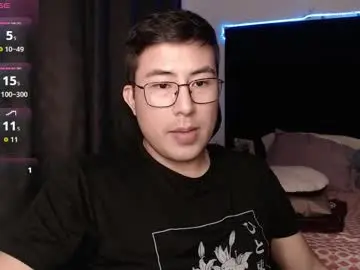 Chaturbate Adult Video Chat of andrewmhilton_