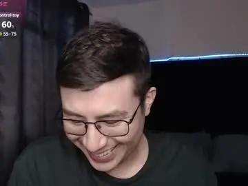 Chaturbate Sex Chat of andrewmhilton_