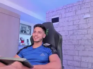 Chaturbate Live Sex Cam of ashton_coleman_