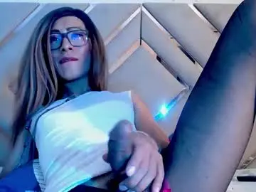 Chaturbate Watch Live Sex Cams of raven_foxter1