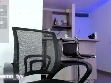 Chaturbate Nude Webcam of twink_teemo