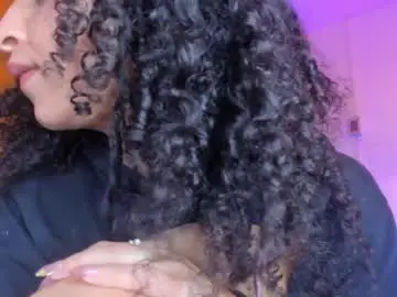Chaturbate Free Live Porn of curlyrose_