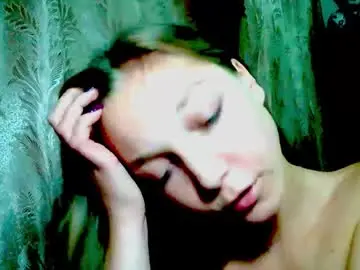 emilly_xkiss from chaturbate