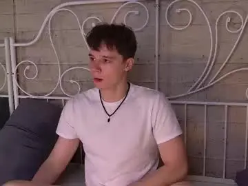 Chaturbate Free Porn Cam of hugebangins_