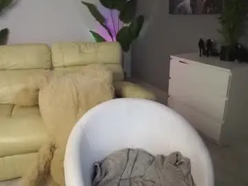 Chaturbate Live Sex of angeleyesblue25