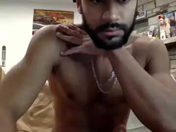 Chaturbate Watch Live Sex Cams of creamycaramel95