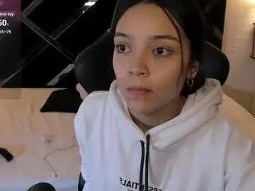 iamcharlotte19 from chaturbate