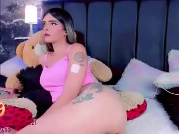 Chaturbate Live Sex Cam of chandosa_sex