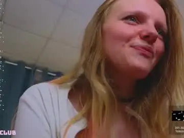 Chaturbate Live Sex Cam of evangel1ne