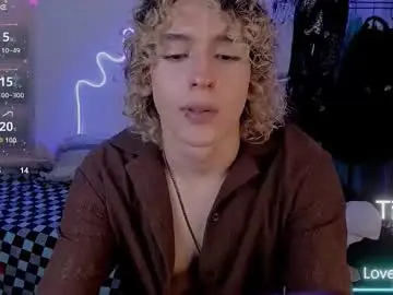 Chaturbate Watch Live Sex Cams of lyric_mirage