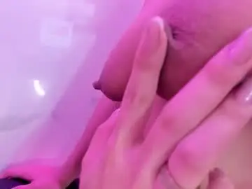 Chaturbate Nude Webcam of miascott5