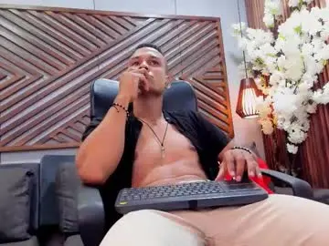 Chaturbate Free Porn Cam of sterling_magnus