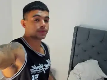 Chaturbate Best live sex cam show of andrewadans02