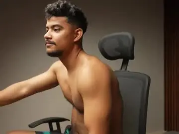 Chaturbate Live Porn of crimson_heart