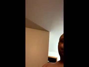 Chaturbate Live Sex Cam of inandout001