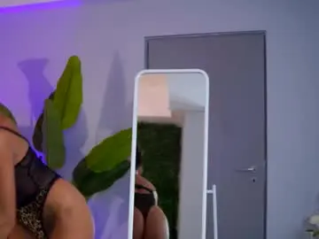 Chaturbate Adult Video Chat of raquellevon