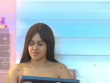 Chaturbate Live Sex Cam of sara_liz000