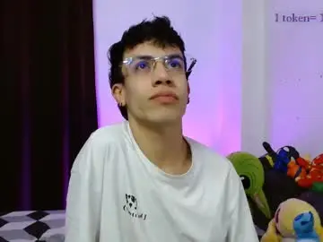 Chaturbate Adult Webcams of aaron_blink1