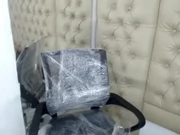 Chaturbate Live Sex Cam of katrinnehott