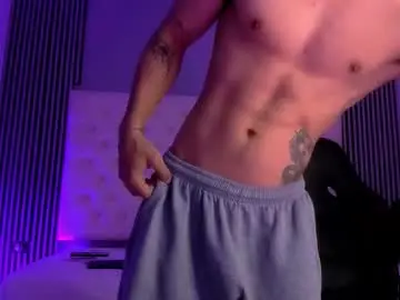 Chaturbate Live Sex Cam of toji_lee