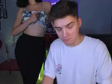 Chaturbate Nude Webcam of bella_cute12