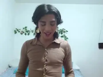 Chaturbate Live Sex Cam of ivonne_claire