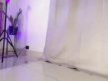 Chaturbate Sex Chat of missdionne__curly