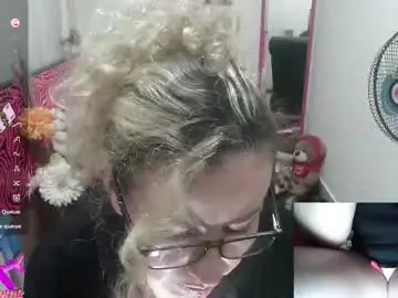 Chaturbate Watch Live Sex Cams of vickysexyx