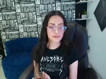 Chaturbate Live Sex Cam of desiring__angel