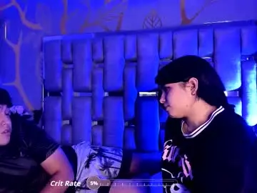 Chaturbate Free Live Porn of emilyandrew_