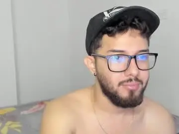 Chaturbate Free Live Porn of leoanderson_